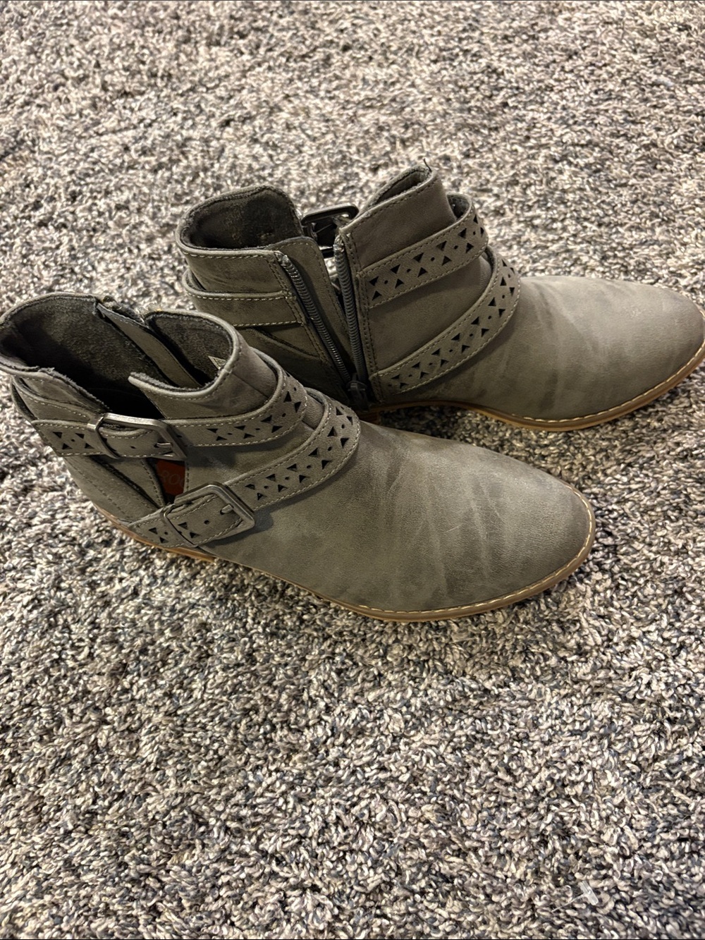 Women's Gray Suede Rocket Dog Ankle Boots with Decorative Straps Size 7